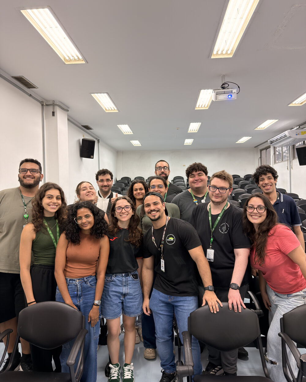Equipe do CUJA reunida no processo seletivo